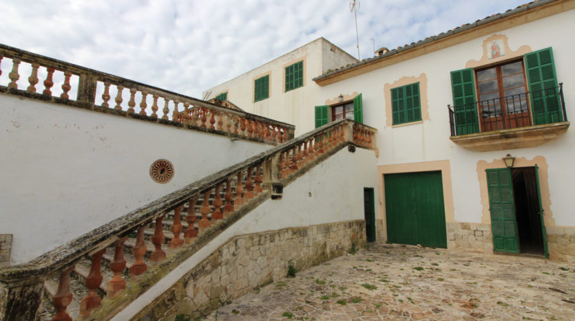 Maria de Salut historic finca for sale in Majorca
