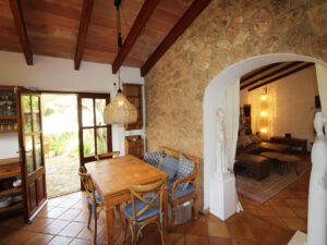 Finca en Algaida Mallorca con casa de invitados y un gran jardín