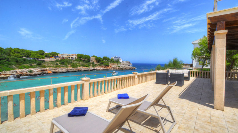 Villa by the beach in Portololom Majorca