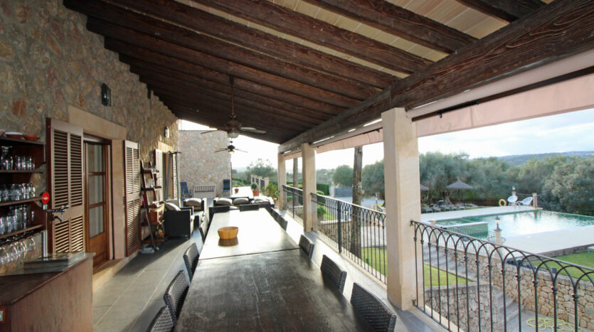 Finca with vacation rental license in Ariany Mallorca