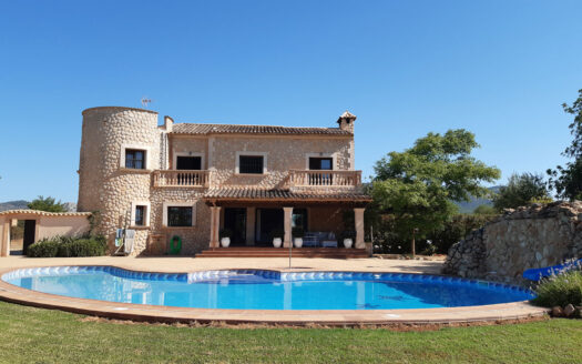 Finca rústica Mallorca Llucmajor venta con piscina y casa de invitados